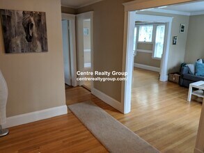 12 Westbourne Rd, Unit 1 in Newton, MA - Building Photo - Building Photo
