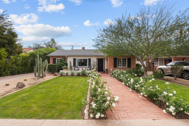 317 W Encanto Blvd in Phoenix, AZ - Building Photo - Building Photo