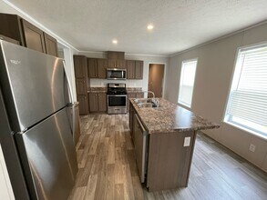 233 Maple in Highland, MI - Building Photo - Building Photo