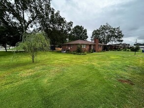 405 Dodson St in Oxford, AL - Building Photo - Building Photo