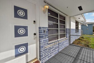 6219 SW 20th Ct in Miramar, FL - Foto de edificio - Building Photo