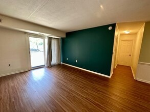 1 DOVER HALL in Dover, DE - Building Photo - Building Photo