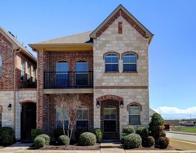 property at 4100 Comanche Dr