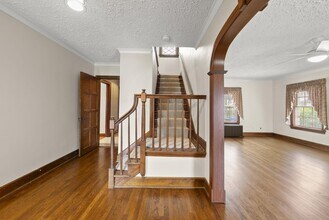 2505 Coventry Rd in Columbus, OH - Building Photo - Building Photo