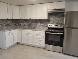4515 Nesconset Hwy in Port Jefferson Station, NY - Building Photo