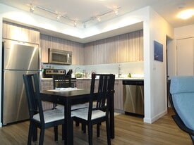 883 Academy Way in Kelowna, BC - Building Photo