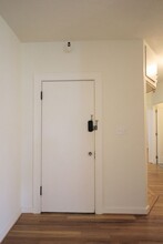 1928 SW Laurel St in Portland, OR - Foto de edificio - Building Photo