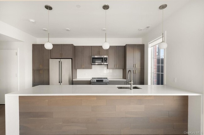 7 S Highland Ave in Nyack, NY - Building Photo - Building Photo