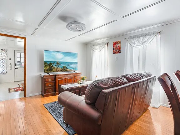 49 Delafield St in Poughkeepsie, NY - Foto de edificio