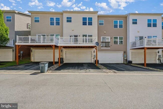 property at 11672 Emerald Dr