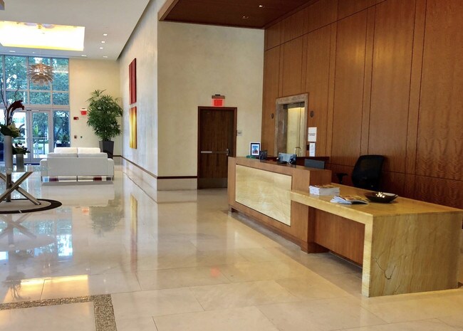 1050 Brickell Ave, Unit 2602 in Miami, FL - Building Photo - Building Photo