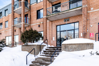 9120-9140 Perras in Montréal, QC - Building Photo - Building Photo