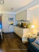 576 Front St W in Toronto, ON - Building Photo - Building Photo