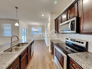 413 Levon Ct in Loganville, GA - Building Photo - Building Photo