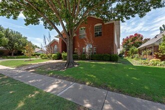 3800 Rolling Hills Dr in Plano, TX - Building Photo - Building Photo