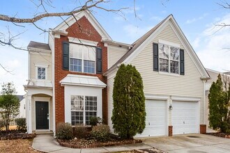 10911 Claude Freeman Dr, Unit 14 in Charlotte, NC - Foto de edificio - Building Photo