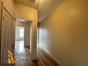 910 Edmondson Ave in Baltimore, MD - Building Photo - Building Photo