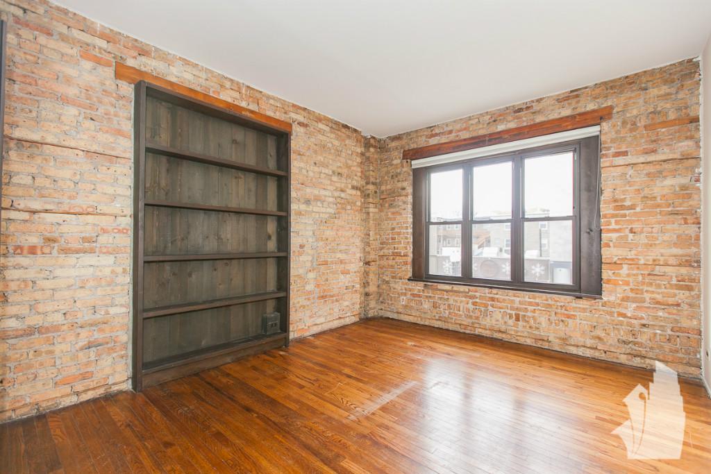 3001 N Broadway St, Unit 3015-02 in Chicago, IL - Building Photo