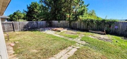 702 Rd 5138 in Cleveland, TX - Building Photo - Building Photo