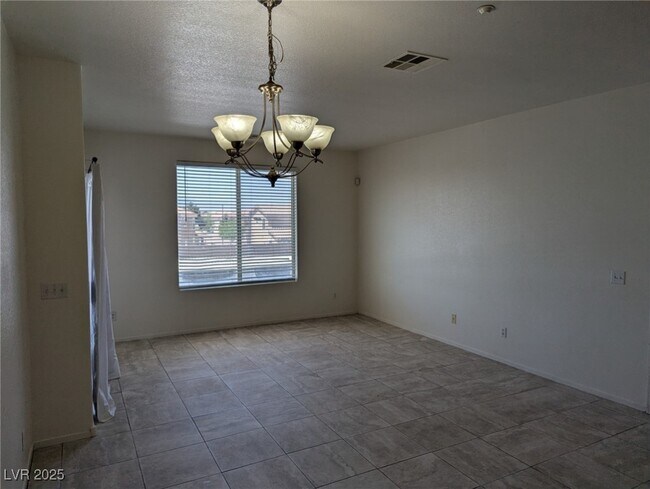 property at 4437 Dover Straight St