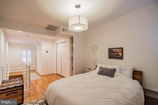 619 11th St NE in Washington, DC - Building Photo - Building Photo