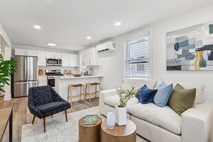 2325 Haverford Rd in Ardmore, PA - Building Photo