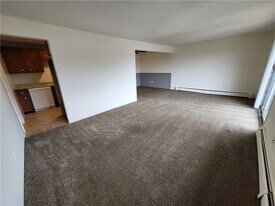 7554 Victor Mendon Rd in Victor, NY - Building Photo