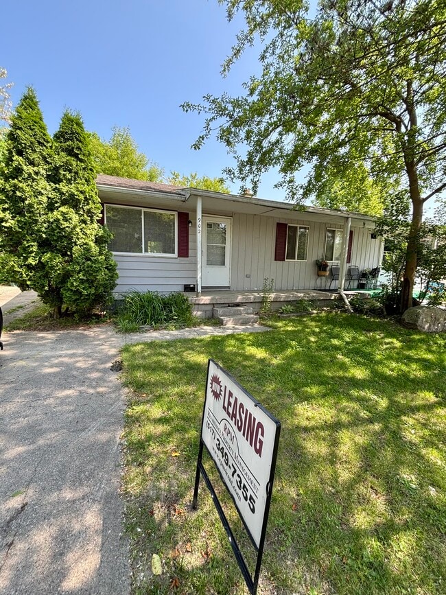 property at 902 Vincent Ct