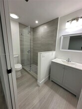 15471 Turnbull Dr in Miami Lakes, FL - Building Photo - Building Photo