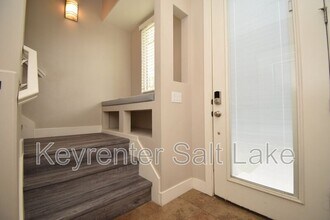 11373 S Oakmond Rd in South Jordan, UT - Building Photo - Building Photo