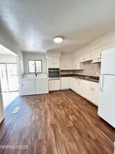 1695 Trabert Way in Sparks, NV - Building Photo - Building Photo