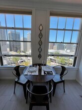 702 Ash St, Unit 500 in San Diego, CA - Building Photo - Building Photo