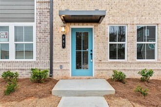 741 Payton Ln in Acworth, GA - Building Photo - Building Photo