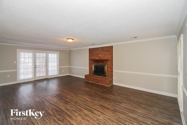 4379 Richwood Pl in Memphis, TN - Foto de edificio - Building Photo