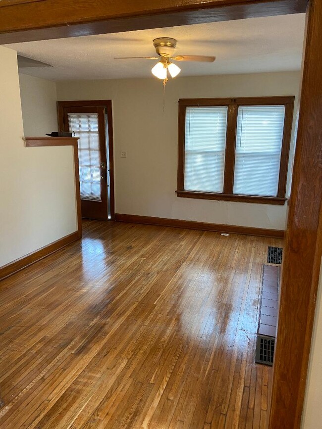 472 E Maynard Ave in Columbus, OH - Building Photo - Building Photo