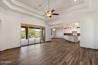 14335 E Skinner Dr in Scottsdale, AZ - Foto de edificio - Building Photo