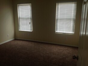 8023 Vinemont Pl NW in Albuquerque, NM - Building Photo - Building Photo