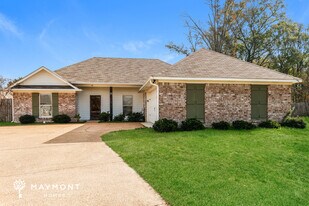 116 Bankside Dr in Canton, MS - Building Photo