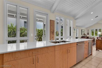 223 11th Ave S in Naples, FL - Building Photo - Building Photo