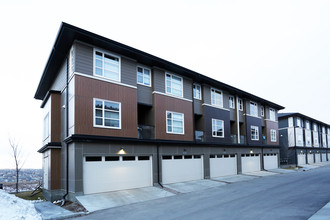 571-1106 Evanston Dr NW in Calgary, AB - Building Photo - Building Photo