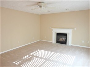 13611 Stone Haven Dr in Carmel, IN - Building Photo - Building Photo