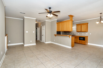 838 Meadow Bend Dr in Baton Rouge, LA - Building Photo - Building Photo