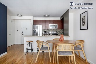 120 W 21st St in New York, NY - Building Photo - Building Photo