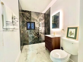 8280 NE 1st Pl in Miami, FL - Building Photo - Building Photo