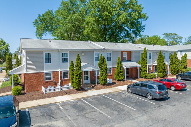 Hazel Hill in Fredericksburg, VA - Building Photo - Primary Photo