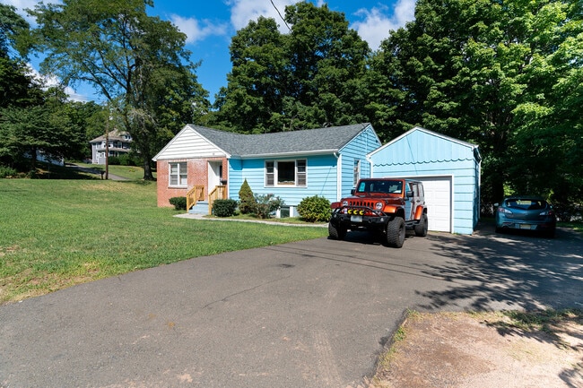 property at 10 Pinewood Rd