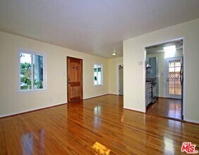 3542 Greenwood Ave in Los Angeles, CA - Building Photo - Building Photo