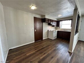 141 Pikeview Rd in Weirton, WV - Building Photo - Building Photo