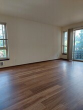 Legend House in Seattle, WA - Building Photo - Building Photo