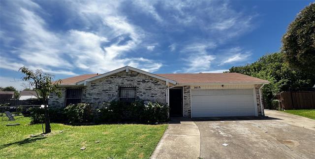1615 Dove Dr in Garland, TX - Building Photo